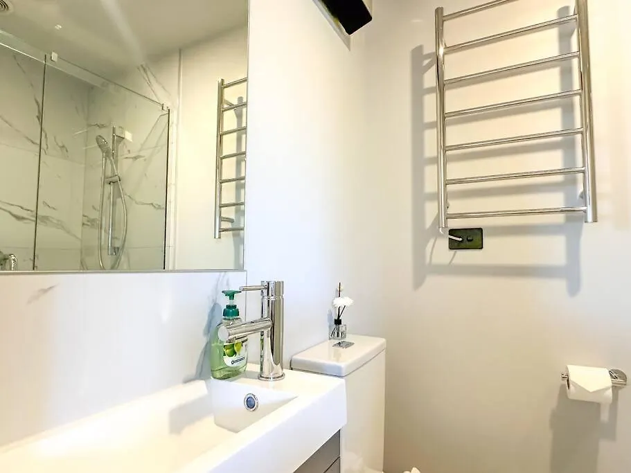Brand New 3Br Home Opposite To Uc Κράισττσερτς Σπίτι διακοπών
